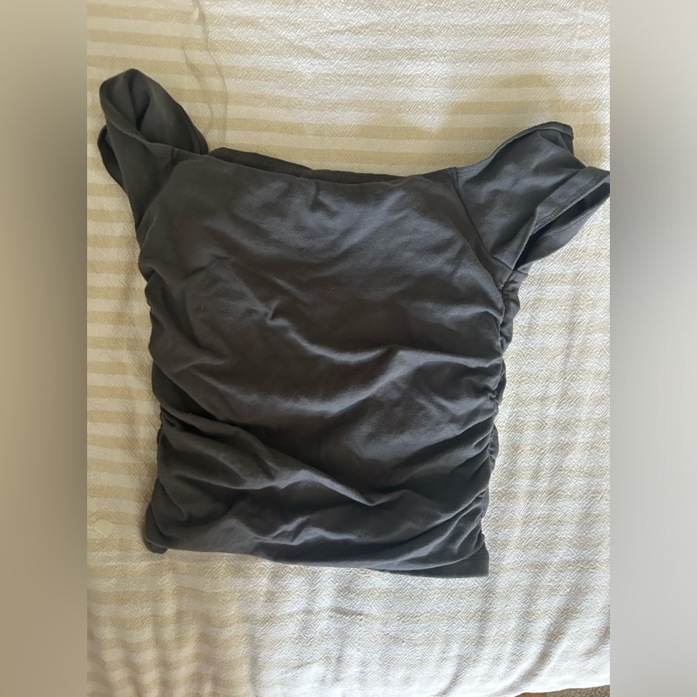 hollister shirt
